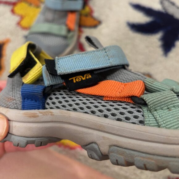 Teva Unisex-Child Outflow Universal Sandal - Size 12 Kids - Picture 12 of 14